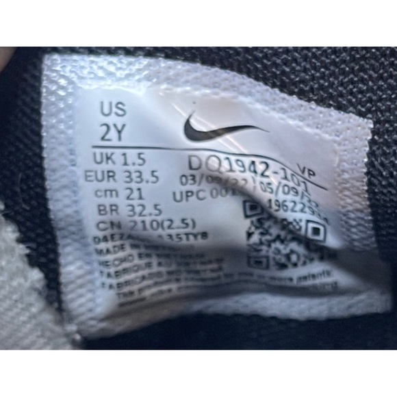 Nike Giannis Immortality 2 Youth Basketball Shoes – Size 2 Little Boys - Picture 11 of 11